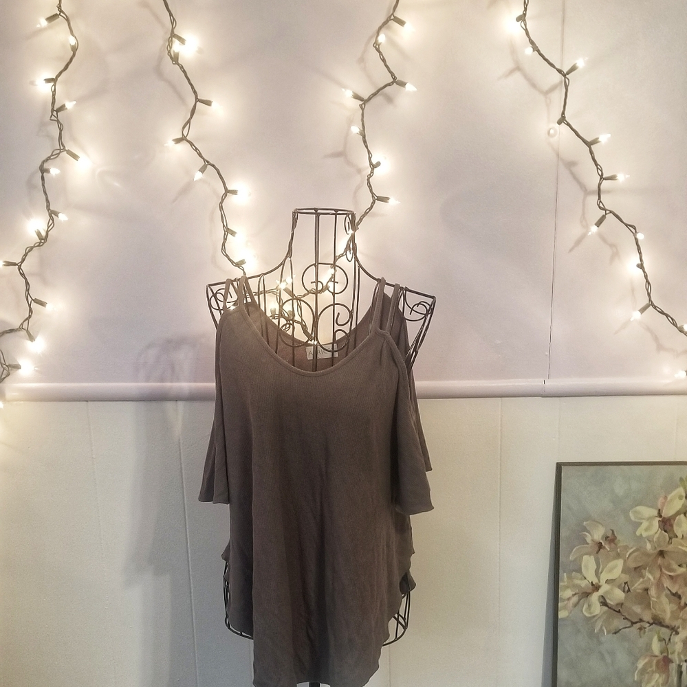 Apricot brand 3/4 sleeve shirt